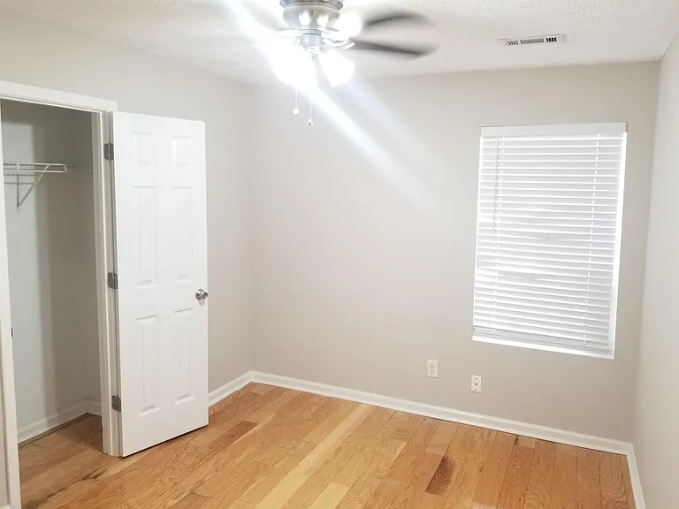 686 Morrow Rd — Photo 10