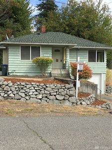 857 S Summit Ave, Bremerton, WA, 98312