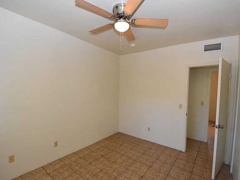 2725 N Dodge Blvd #2725 — Photo 19