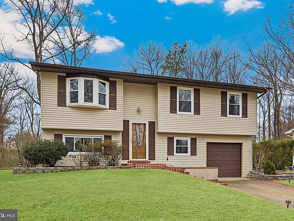 2nd image of 2509 Tabor Ct