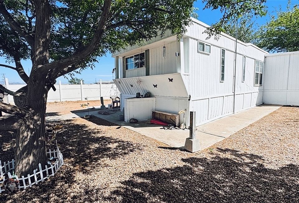 1st image of 3286 E Hearne Avenue