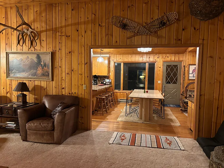230 Spruce Dr — Photo 7