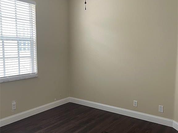 4th image of 1018 NW 116th Ave #1018