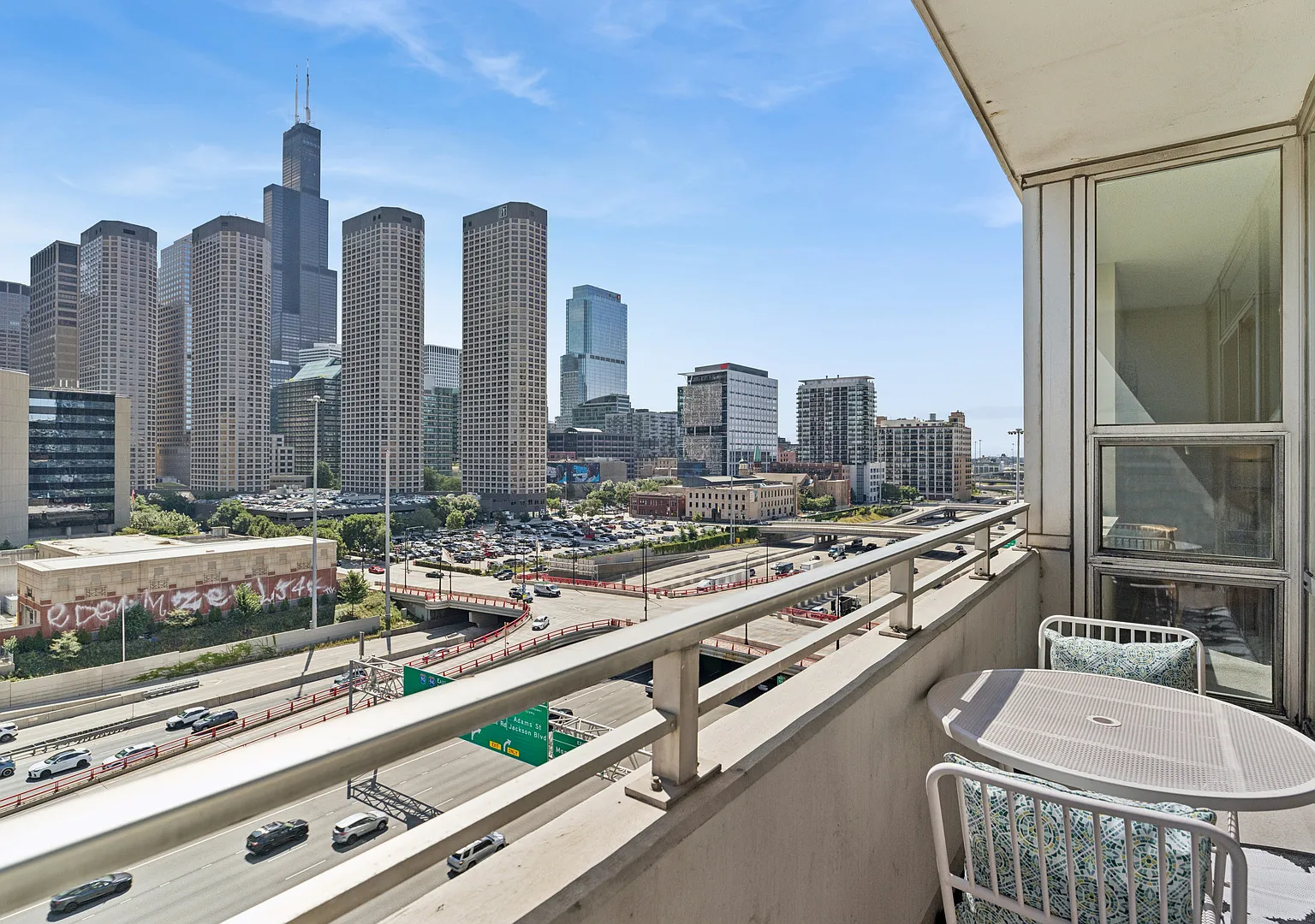 1 bed, 1.5 bath, 1040 sqft, $2,900 — Photo 4