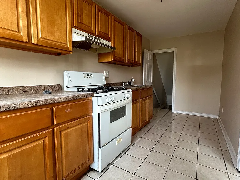 6640 Roosevelt Blvd — Photo 4