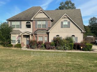 3 Sugar Loaf Ln, Fort Mitchell, AL 36856