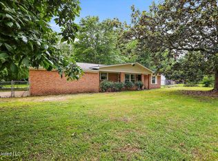 3303 Ridgeland Dr, Jackson, MS 39212