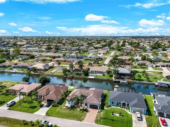 208 SW 15th St, Cape Coral, FL 33991
