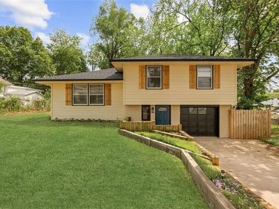 5013 NE 45th St, Kansas City, MO, 64117