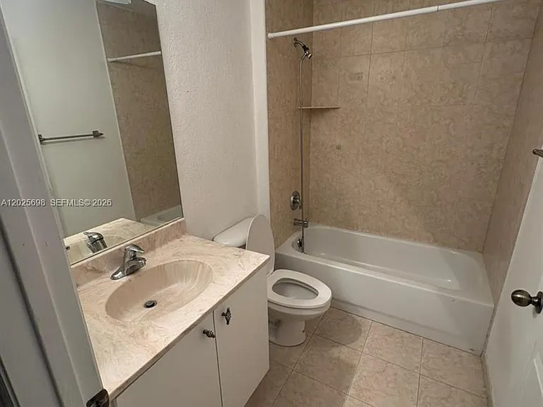 117 SE 3rd Ave #7 — Photo 10