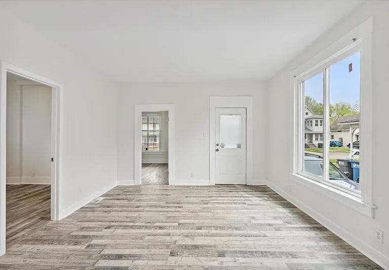 4039 Vermaas Ave — Photo 6