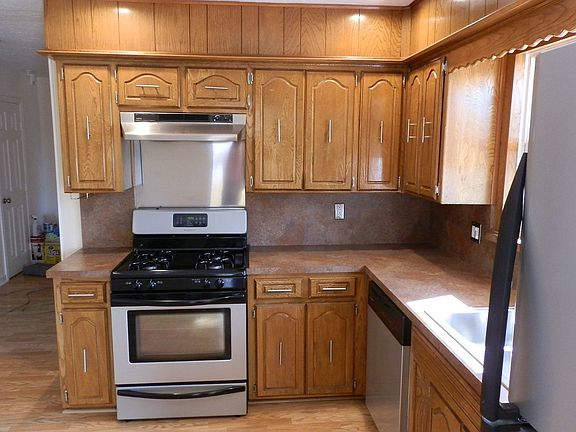 3rd image of 2929 NW Euclid Ave