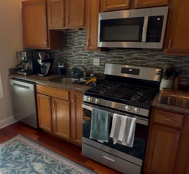 875 N Lawrence St — Photo 14