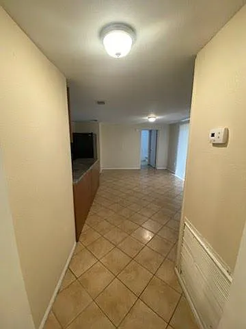 1001 Santa Barbara Dr — Photo 11