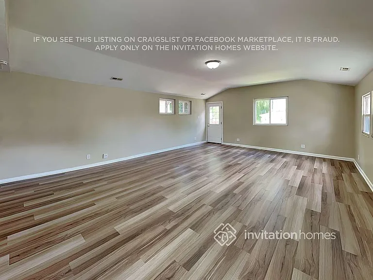 321 S Yale Ave — Photo 6