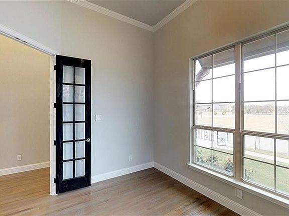 5th image of 1708 Monahan Dr