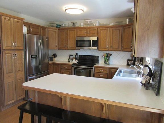 4th image of 411 E Country Hills Ct