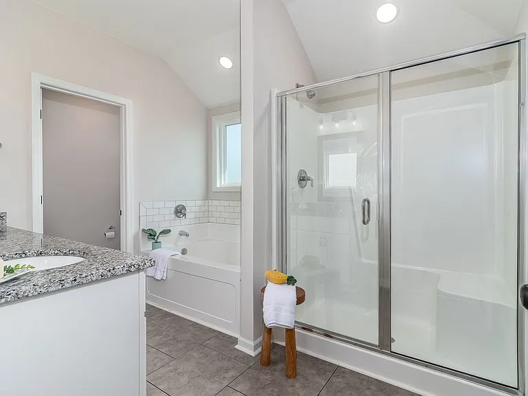 4831 Fairmont Dr — Photo 24