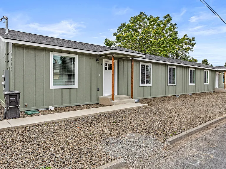 1302 S 14th Ave — Photo 7