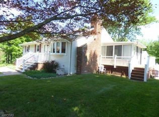 39 Belton St, Stanhope, NJ 07874