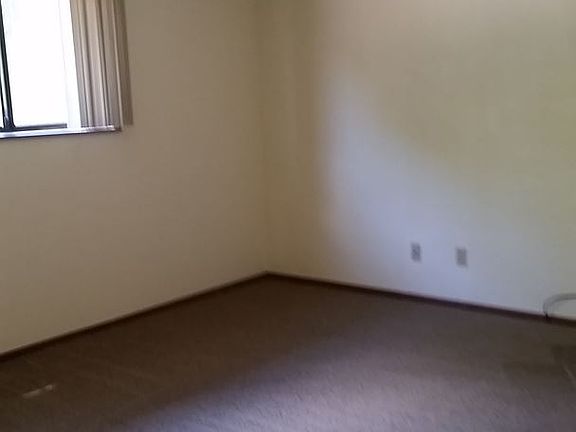 2nd image of 5202 25th Avenue Ct APT 3