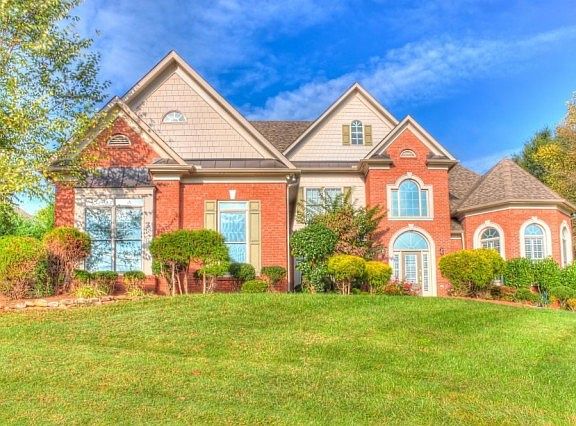 3rd image of 8901 Braithwaite Ln