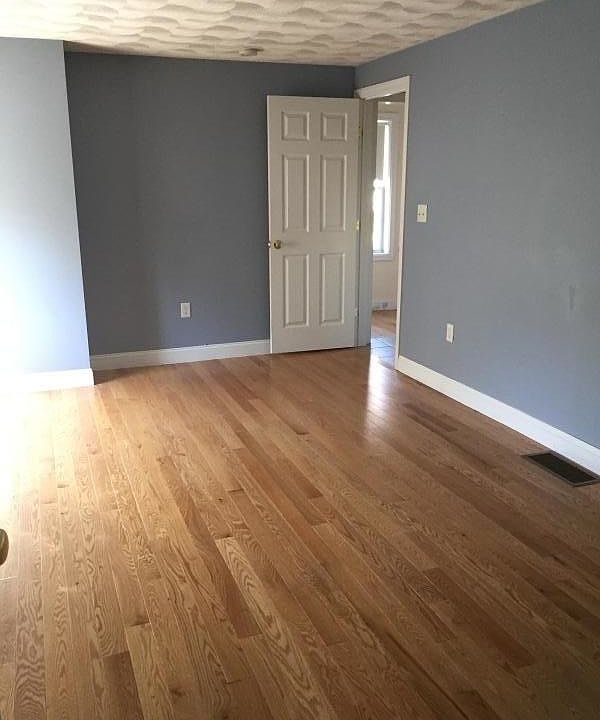 2nd image of 3 Hill St