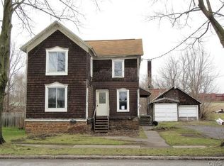 562 Lenox Ave, Oneida, NY 13421