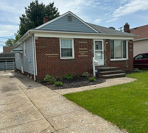 2nd image of 6007 Sunderland Dr