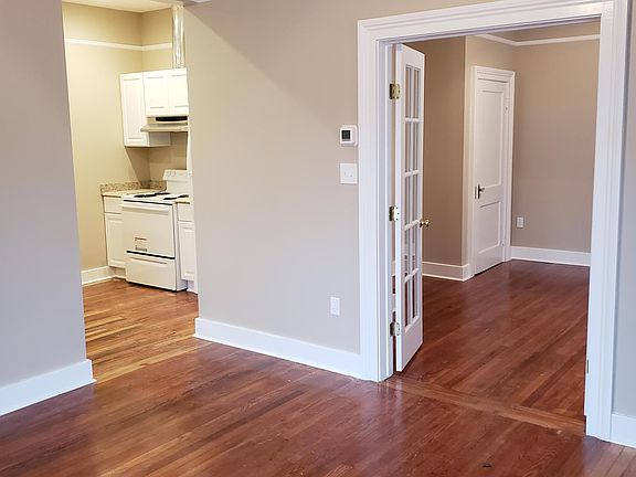 2nd image of 4002 Franklin Ave Unit C