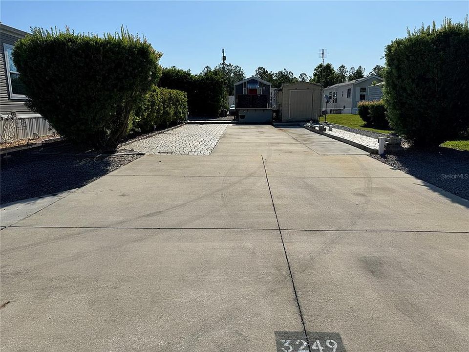 1st image of 3249 NE 103rd Ave