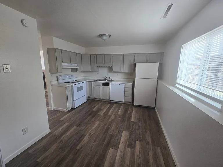 4457 E Pikes Peak Ave #4457 — Photo 3