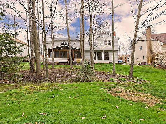 2nd image of 6532 Woodbury Dr