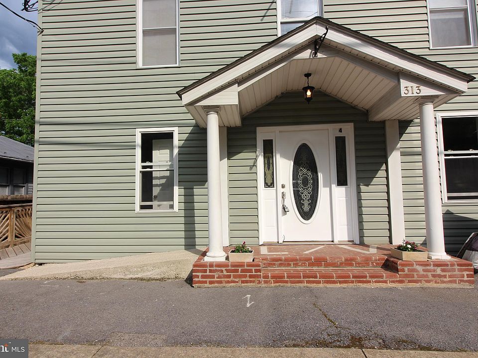 1st image of 313 S Main St #4