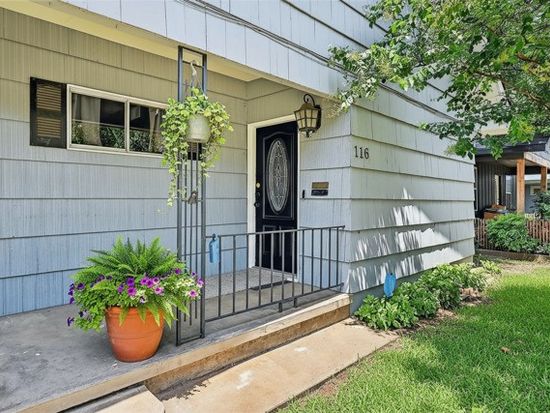 116 N Willow St, Sherman, TX 75090