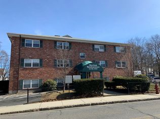 549 Pine St APT 3, Lowell, MA 01851
