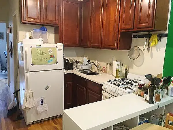 231 Boerum St #2R — Photo 4