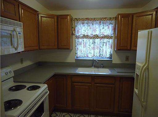 4th image of 7645 56th St N
