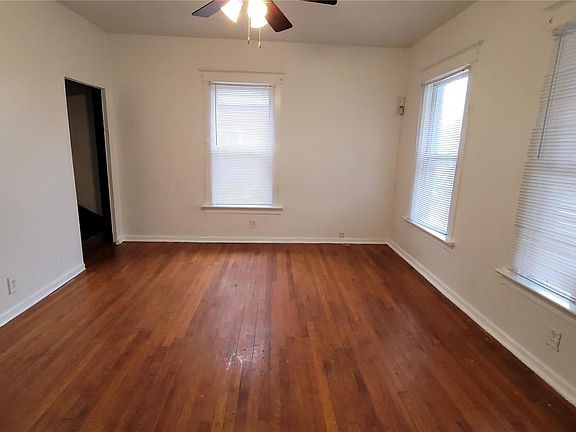 3rd image of 6537 Julian Ave