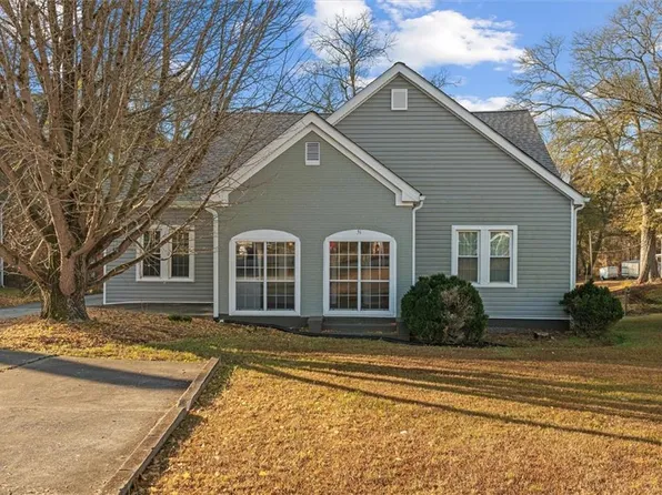51 Carrollton St, Temple, GA 30179