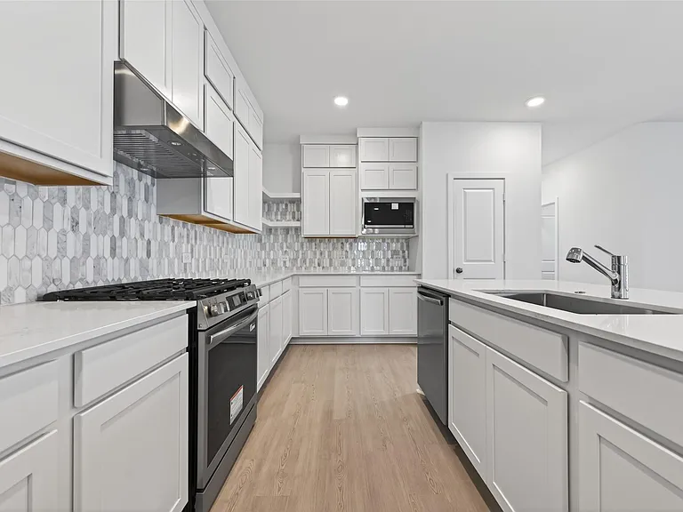 27435 Sunterra Village Dr — Photo 10