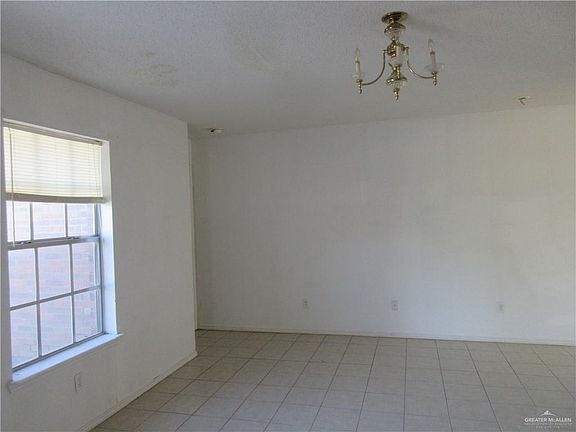 3rd image of 3017 Nickel Ave