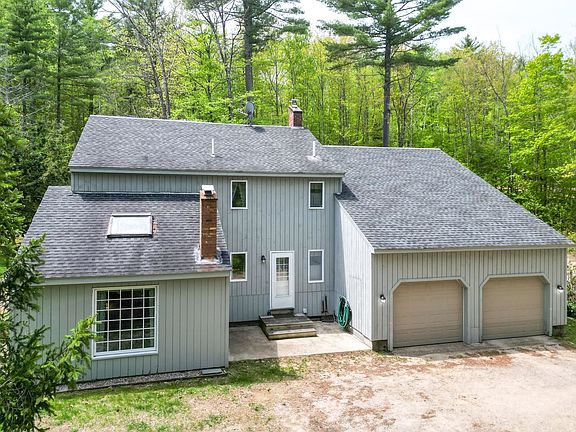 3rd image of 145 Birch Hill Road