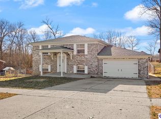 250 Indiana Trl, Radcliff, KY 40160