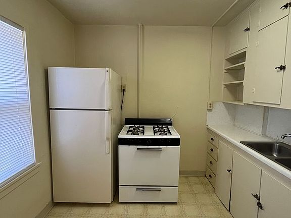 5th image of 2535 N 49th St #2537-201