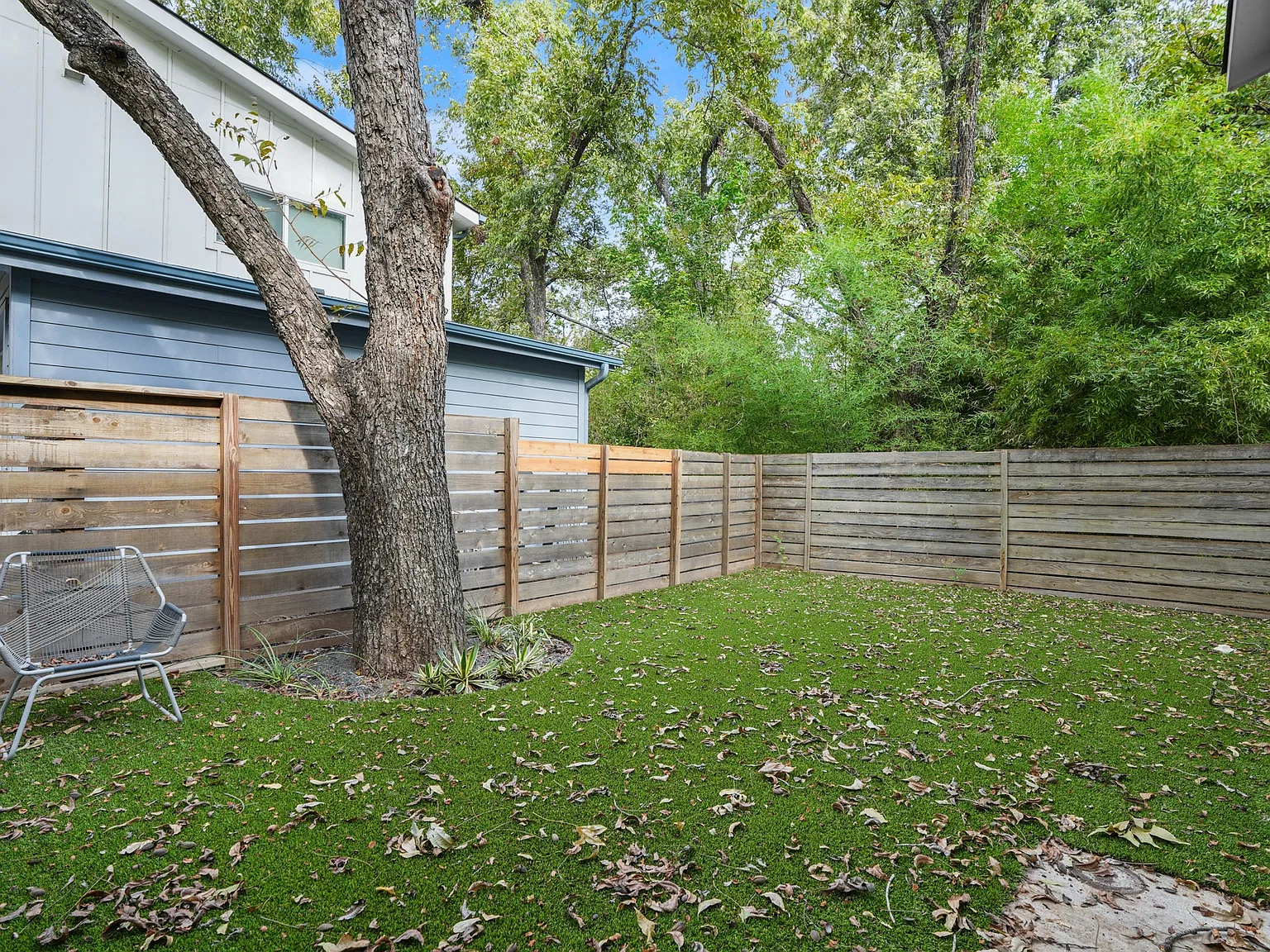 2 bed, 1098 sqft, $3,200 — Photo 3