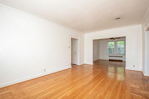 5th image of 745 Westwood Dr #2