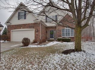 8807 Sommerwood Dr, Noblesville, IN 46060