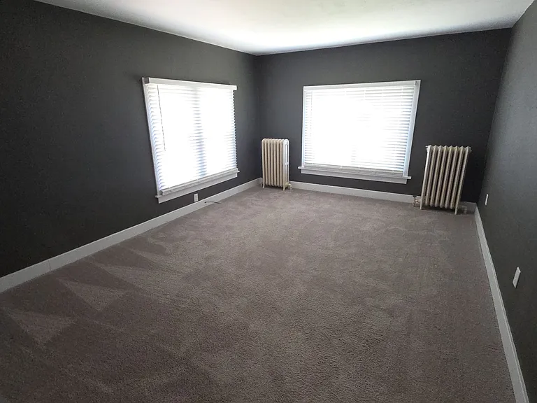 201 N Chestnut St #205 — Photo 10
