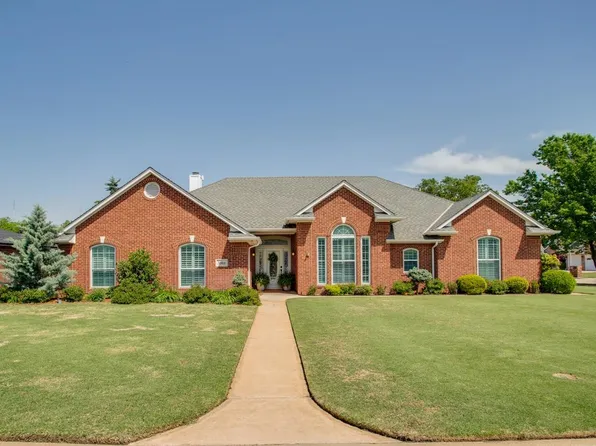 3502 N Lake Ln, Enid, OK 73703